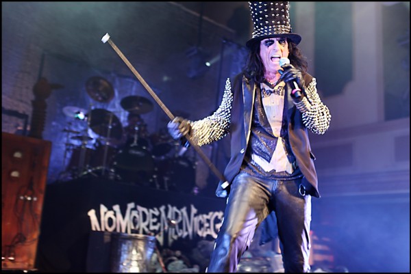 AC-Live1-small-copy-600x401