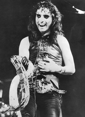 alice_cooper_snake-290x400