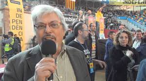 Reír y no parar. Vea a un líder de la ANC contando la historia nacionalista de Cataluña.