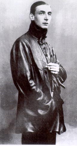 El conde de Almásy, aventurero, amante del desierto y paciente, muy&nbsp;paciente.