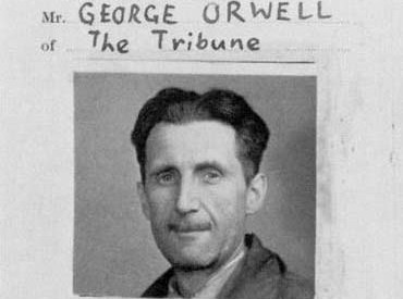 Las 3 características del nacionalismo según Orwell