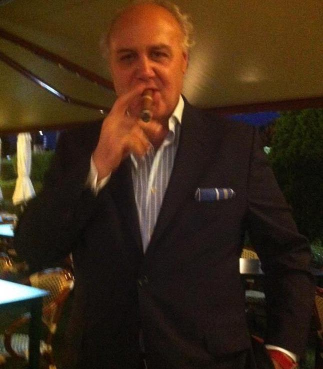 La agenda de don Francisco: Si yo tuvieeeeera una escooooba, cuaaaaaaaaantas cosas&nbsp;barrería!!!