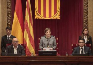 Forcadell se dirige al Parlament tras ser elegida presidenta de la cámara autonómica.
