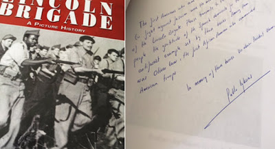 Libro que Iglesias regala a Obama y carta manuscrita que acompaña