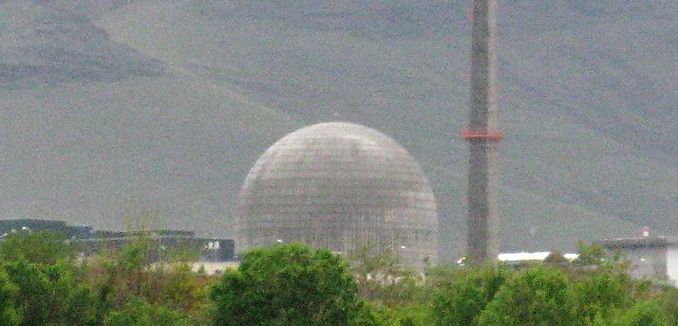 FeaturedImage_2016-05-02_WikiCommons_1024px-Arak_heavy_water_reactor2