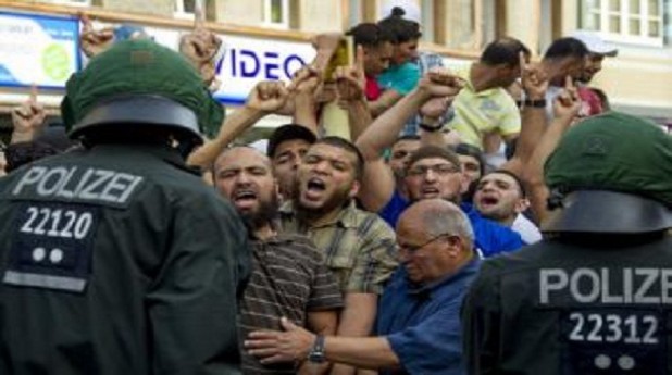 muslim-immigrants-in-germany-618x345