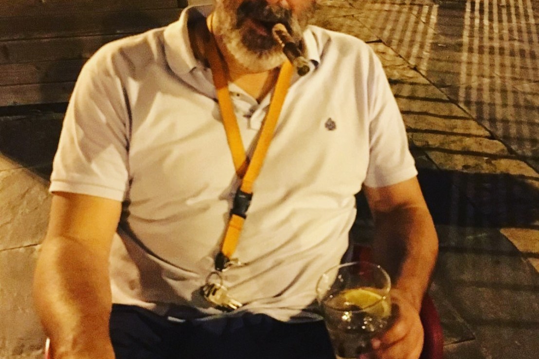 Apadrina a un&nbsp;periodista