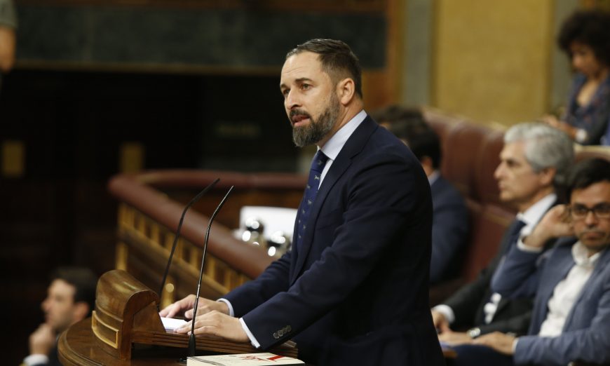 Soberbio repaso en dos minutazos de Abascal a ‘cum fraude’ Sánchez al que desmonta todos sus bulos con el&nbsp;coronavirus