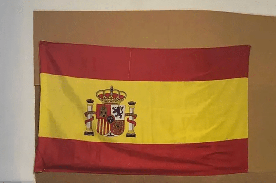 Expulsan a 32 alumnos de un instituto de Mallorca por colgar la bandera de&nbsp;España