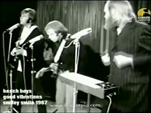 <em>«Crank up the Beach Boys,&nbsp;Baby.»</em>